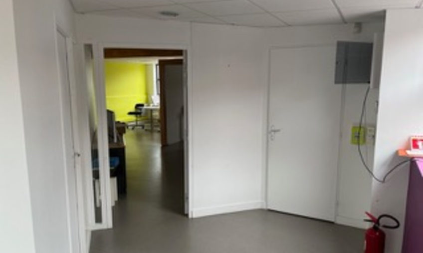 A LOUER – BREST PORT DE COMMERCE – BUREAUX 90 M² - 1346