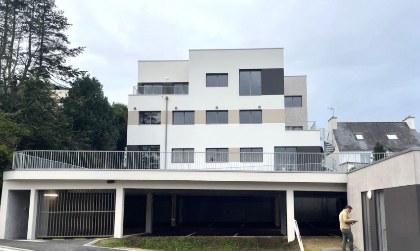 A VENDRE / A LOUER – SAINT RENAN – CELLULE PROFESSIONNELLE DE 297 M² - 1538