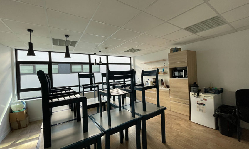 A LOUER – GUIPAVAS KERGARADEC – PLATEAU DE BUREAUX DE 317 M2 - 1595
