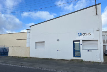 Local d&rsquo;activité avec bureaux –  255 m2