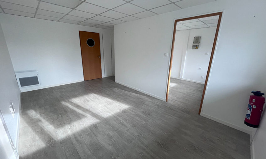 BUREAUX DE 67 M² – BREST KERGARADEC – A LOUER - 1720