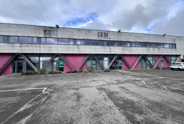 GUIPAVAS – AEROPORT – A LOUER PLATEAU DE BUREAUX DE 351 M2
