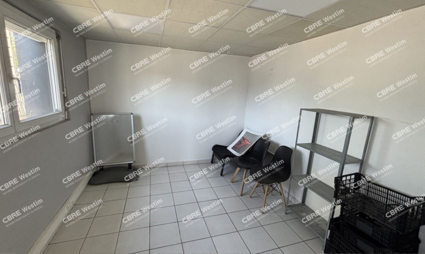 Local d&rsquo;activité Brest 305 m2 - 1848