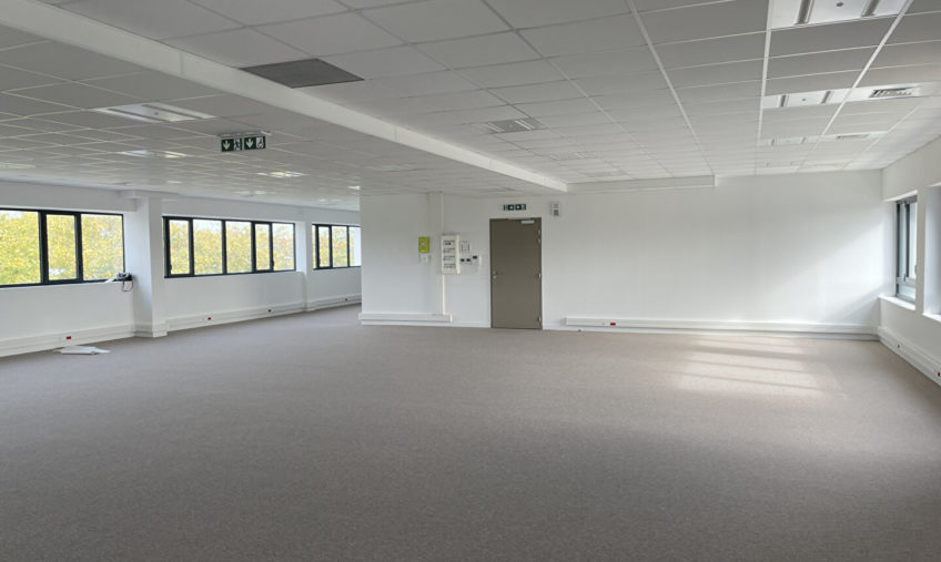 A VENDRE / A LOUER – BREST  EUROPE – BUREAUX  DE 966 M2 - 1850