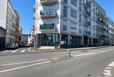 A LOUER LOCAL PROFESSIONNEL