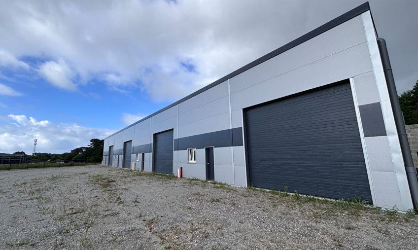 LOCAL D&rsquo;ACTIVITES 200m² – PLOEMEUR - 1881