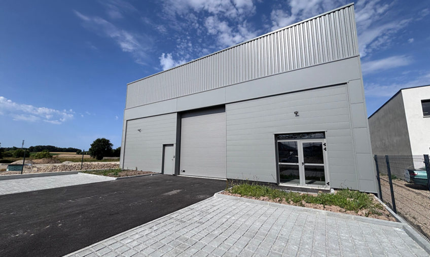 Local d&rsquo;Activités – 468m² – Merlevenez - 1912