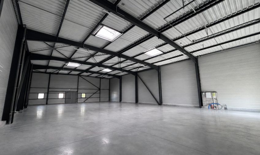 Local d&rsquo;Activités – 468m² – Merlevenez - 1912
