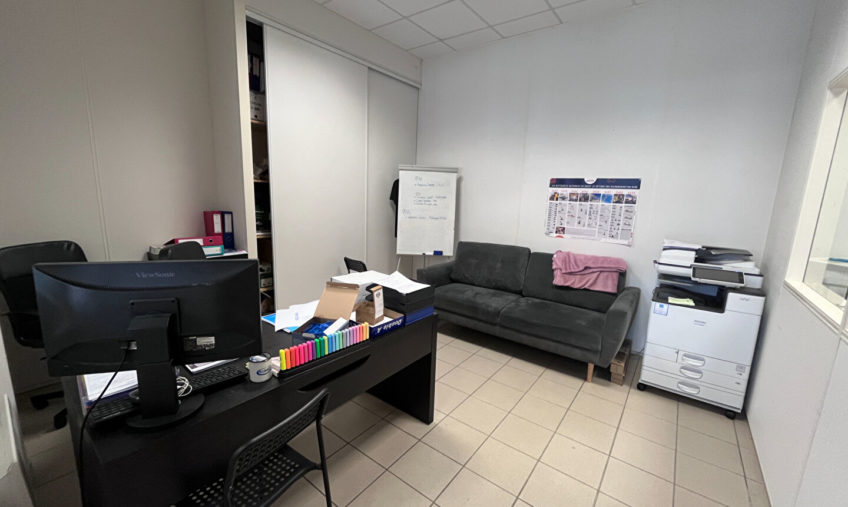 A VENDRE – BREST PORT DE COMMERCE – LOCAL PROFESSIONNEL DE 156 M² - 1917
