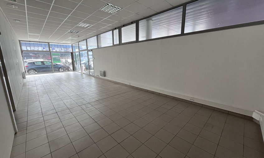 A VENDRE – BREST PORT DE COMMERCE – LOCAL PROFESSIONNEL DE 156 M² - 1917