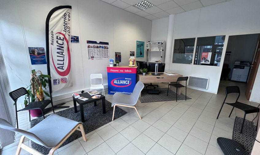 A LOUER – BREST PORT DE COMMERCE – LOCAL PROFESSIONNEL DE 156 M² - 1918