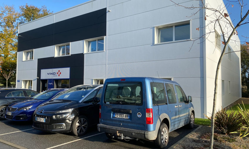 LOCAL D&rsquo;ACTIVITES  – 586 m² – AURAY - 1928