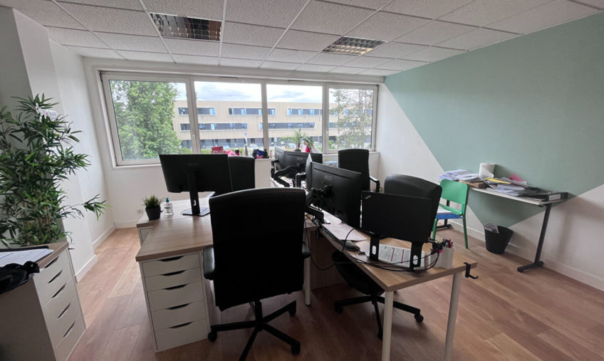 A LOUER – BREST KERGONAN – BUREAUX DE 82 M² - 1940