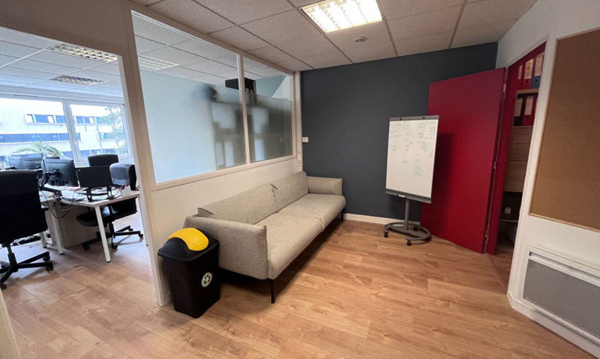 A LOUER – BREST KERGONAN – BUREAUX DE 82 M² - 1940