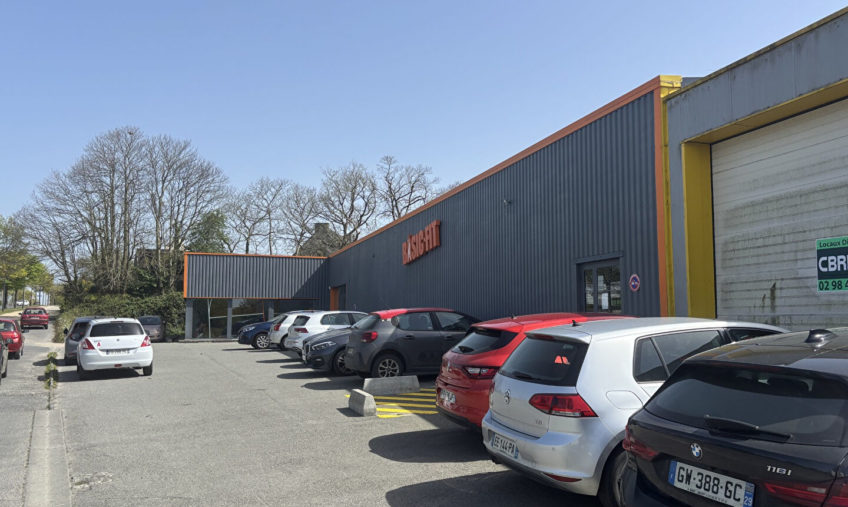 Local d&rsquo;activité Landivisiau 1550 m2 - 1951