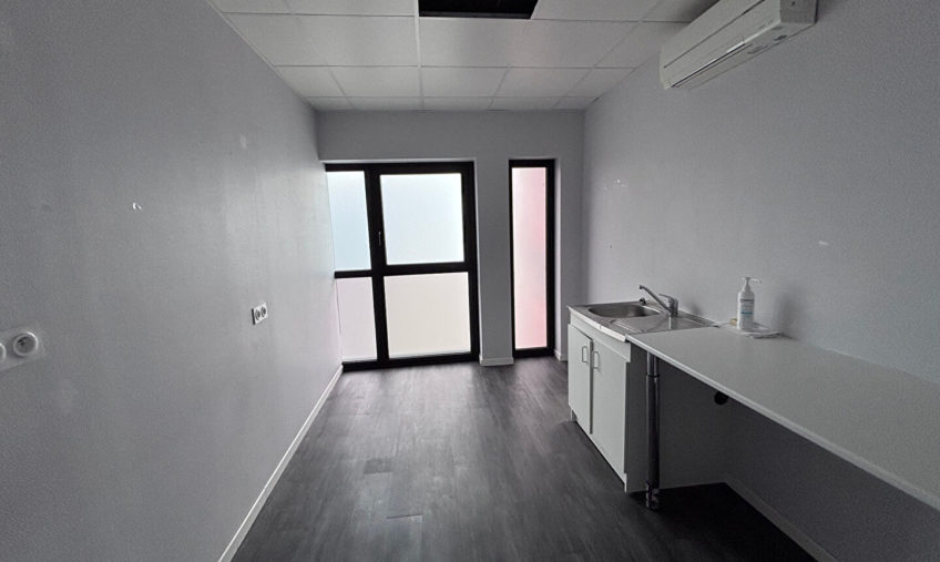 Local commercial – 220m² – Lorient centre-ville - 1971