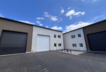 Local d&rsquo;activité – 136m² – Brut de béton