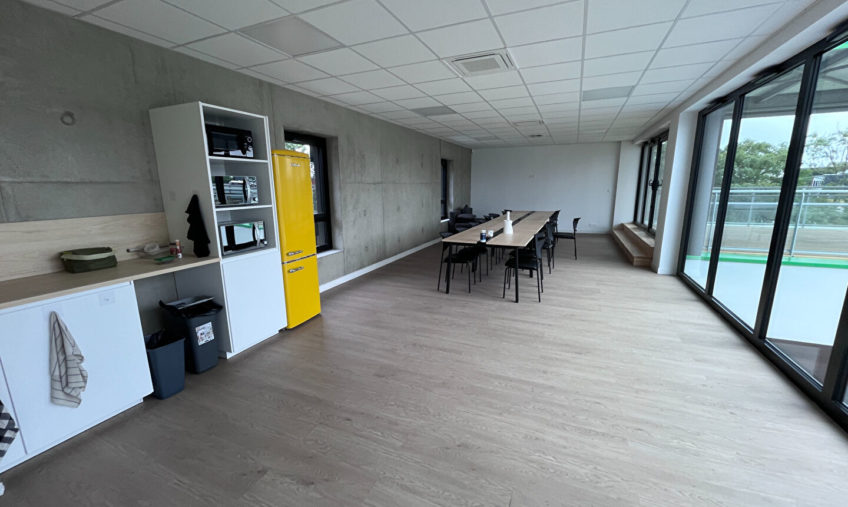 A LOUER – BREST HERMITAGE – BUREAU DE 37 M2 - 1988