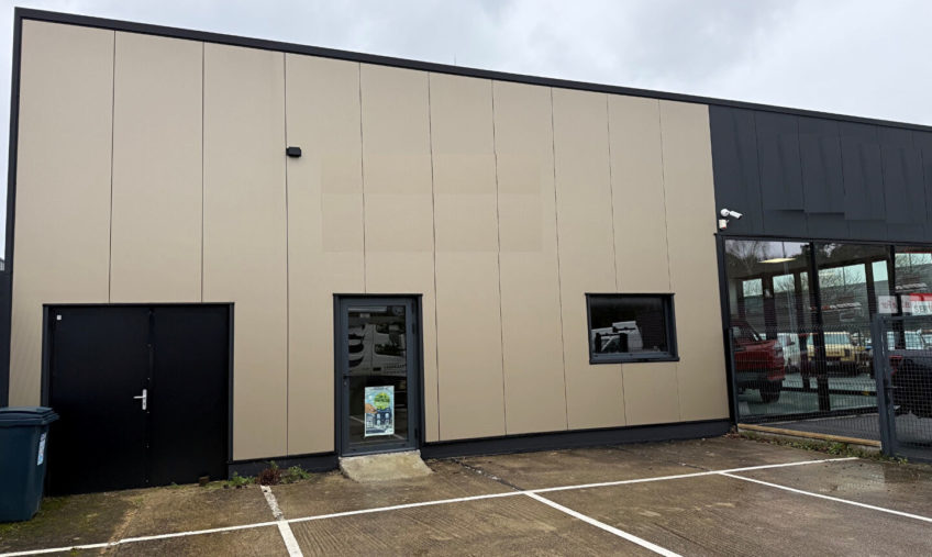 Local commercial – 56m² – ZaC de Kerpont - 1992