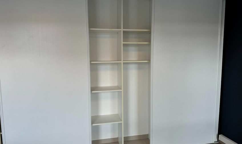 A LOUER – GUIPAVAS AEROPORT – BUREAU DE 17 M² - 1351