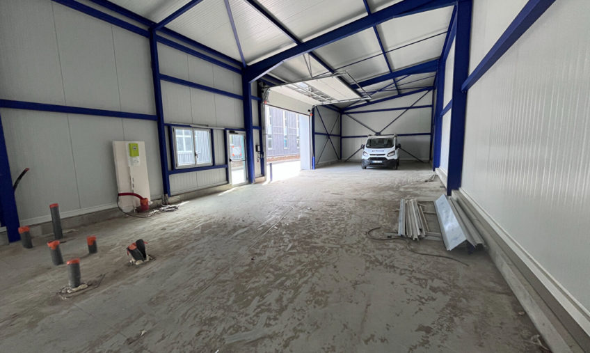 Cellules d&rsquo;activités neuves – Plougastel Daoulas 150 m2 - 1572