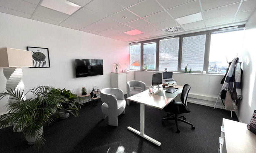 A VENDRE – BREST PORT DE COMMERCE  – BUREAUX DE 768 M2 - 1727