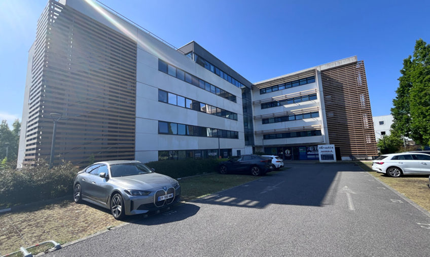 A VENDRE / A LOUER – GUIPAVAS PRAT PIP – BUREAUX 86 M2 - 1837