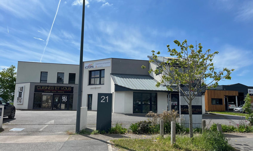Local commercial Mellac zone de Kervidanou 3  – 147 m2 env. - 1838