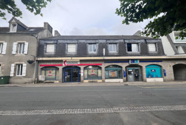 A VENDRE – LANDIVISIAU BOURG – LOCAL PROFESSIONNEL DE 240 M²