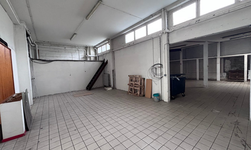 Local commercial – 425m² – Lorient Gare SNCF. - 1898