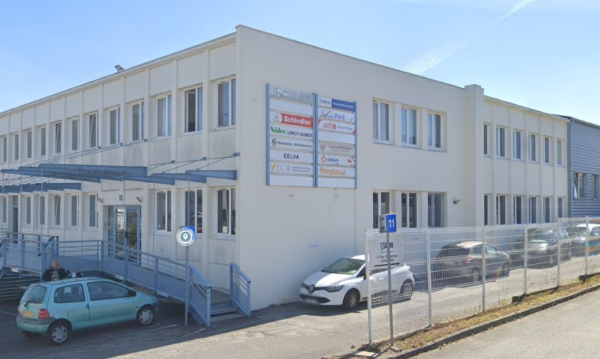 A LOUER – BREST KERGONAN – BUREAU DE 80 M2 - 1976