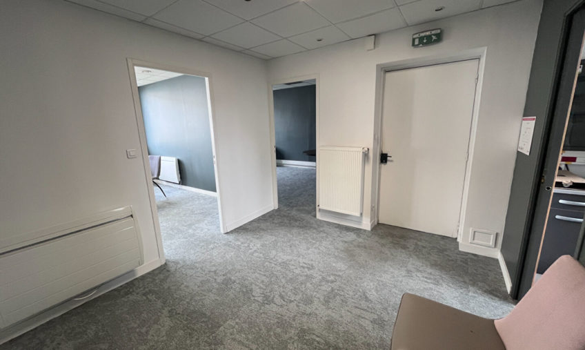 A LOUER – BREST PORT DE COMMERCE – BUREAU DE 18M² - 1989