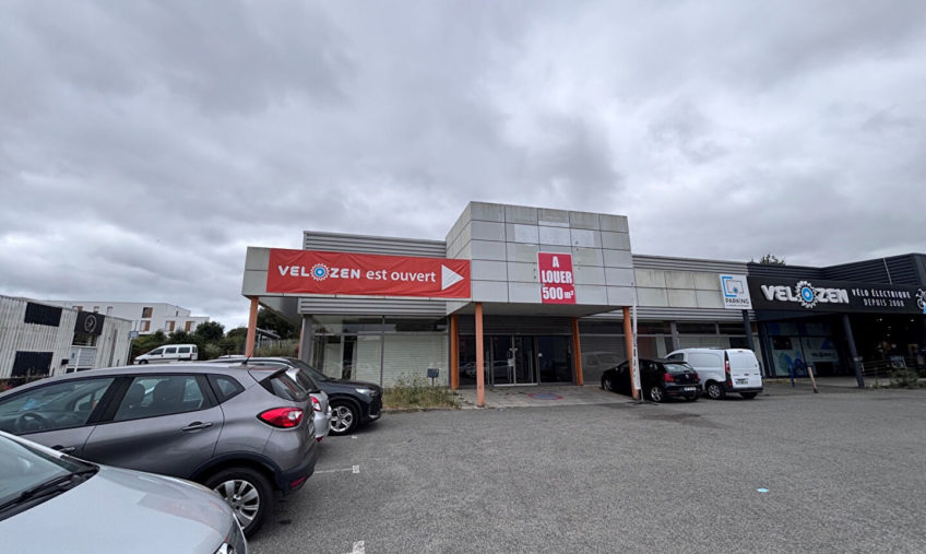 Local commercial – 512m² – KERYADO - 1993