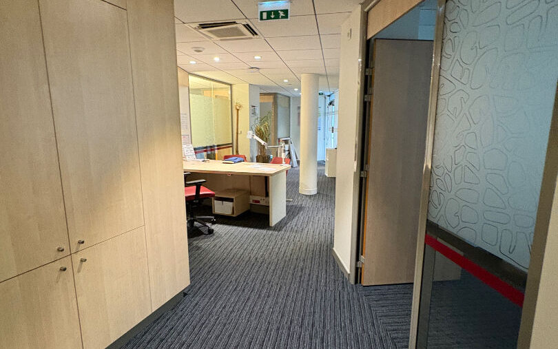 A LOUER – BREST CENTRE – LOCAL PROFESSIONNEL DE 210 M² - 1997