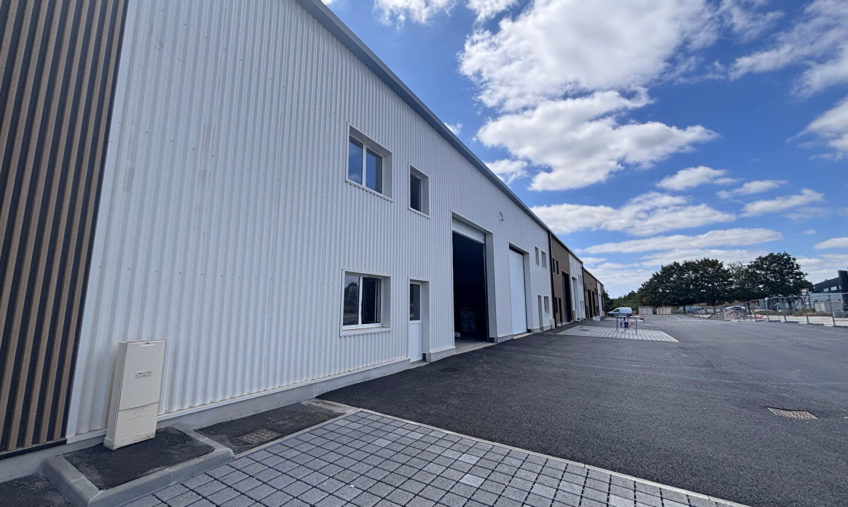 Local d&rsquo;activités – 1380 m² – Kervignac - 2006