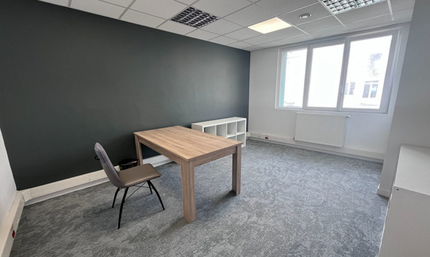 A LOUER – BREST PORT DE COMMERCE – BUREAUX DE 36 M² - 2012