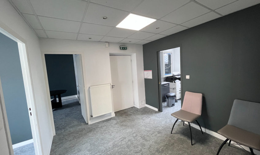 A LOUER – BREST PORT DE COMMERCE – BUREAUX DE 36 M² - 2012