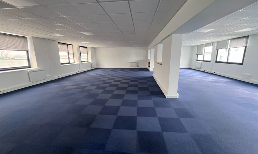 A LOUER – BREST PORT DE COMMERCE – PLATEAU DE BUREAUX DE 220 M2 - 2022