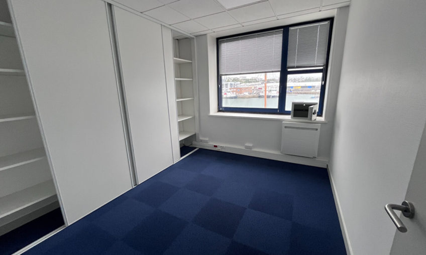 A LOUER – BREST PORT DE COMMERCE – PLATEAU DE BUREAUX DE 220 M2 - 2022