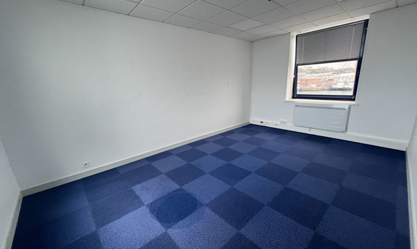 A LOUER – BREST PORT DE COMMERCE – PLATEAU DE BUREAUX DE 220 M2 - 2022