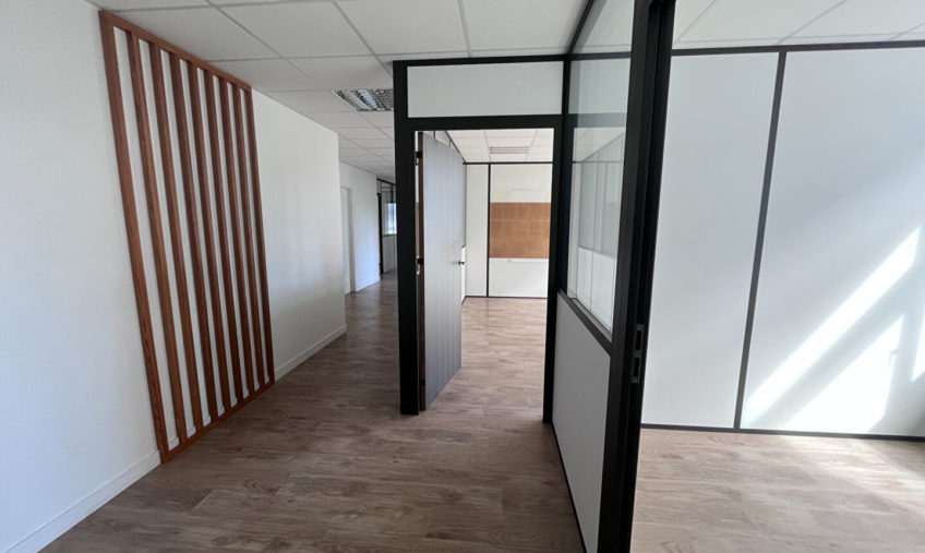 A VENDRE – GUIPAVAS KERGARADEC – PLATEAU DE BUREAUX DE 317 M2 - 2033