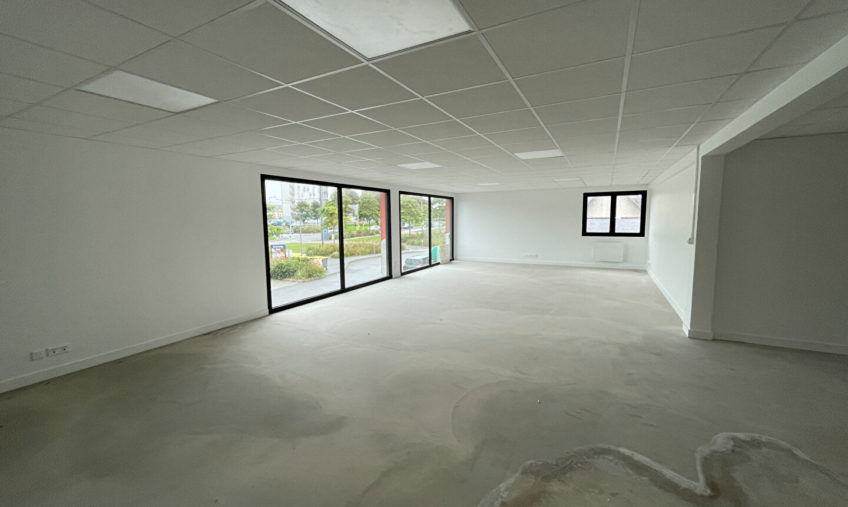 LOCAL COMMERCIAL BREST RIVE DROITE A LOUER - 11570