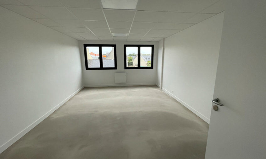 LOCAL COMMERCIAL BREST RIVE DROITE A LOUER - 11570