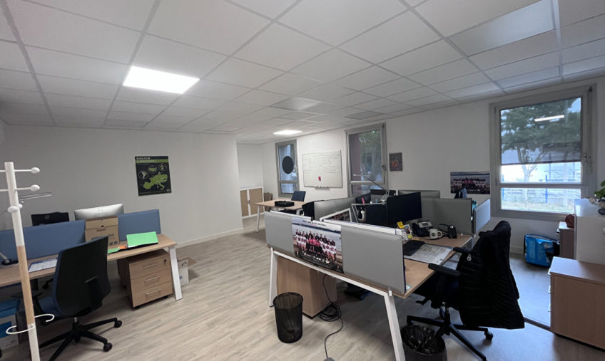 A LOUER – BREST LOSCOAT – BUREAUX 311 M² – BAIL COURTE DUREE - 1036