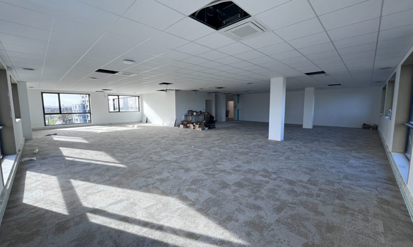 BUREAU GOUESNOU KERGARADEC HERMITAGE A VENDRE - 1247