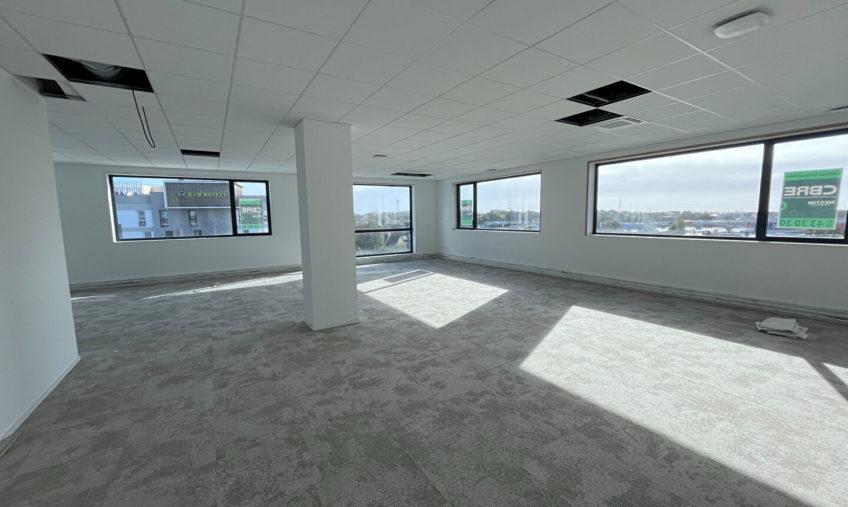 BUREAU GOUESNOU KERGARADEC HERMITAGE A VENDRE - 1248