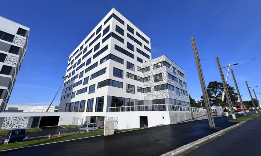 BUREAU GOUESNOU KERGARADEC HERMITAGE A VENDRE - 1248