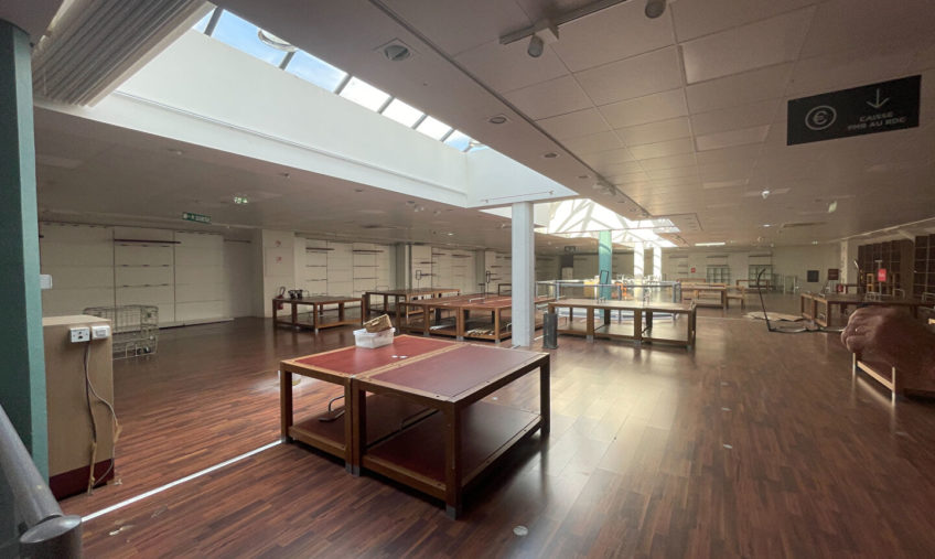 A LOUER EMPLACEMENT N°1 – EXCLUSIVITE CBRE - 1673