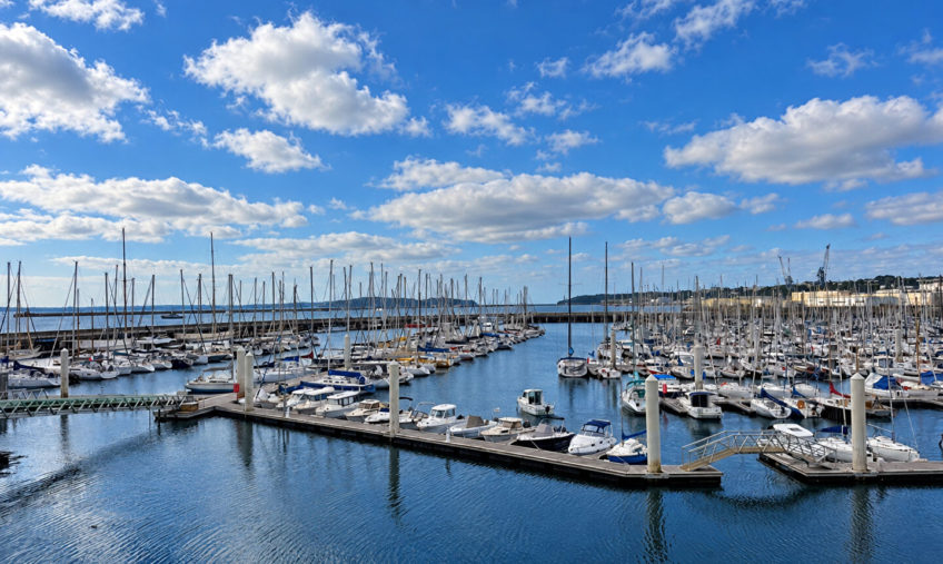 A LOUER – BREST MARINA DU CHATEAU – BUREAUX 87 M2 - 2049