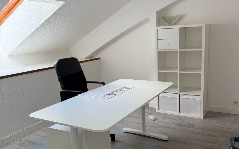 A LOUER – BREST MARINA DU CHATEAU – BUREAUX 87 M2 - 2049